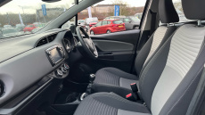 Toyota Yaris 1.5 VVT-i Icon Tech 5dr Petrol Hatchback